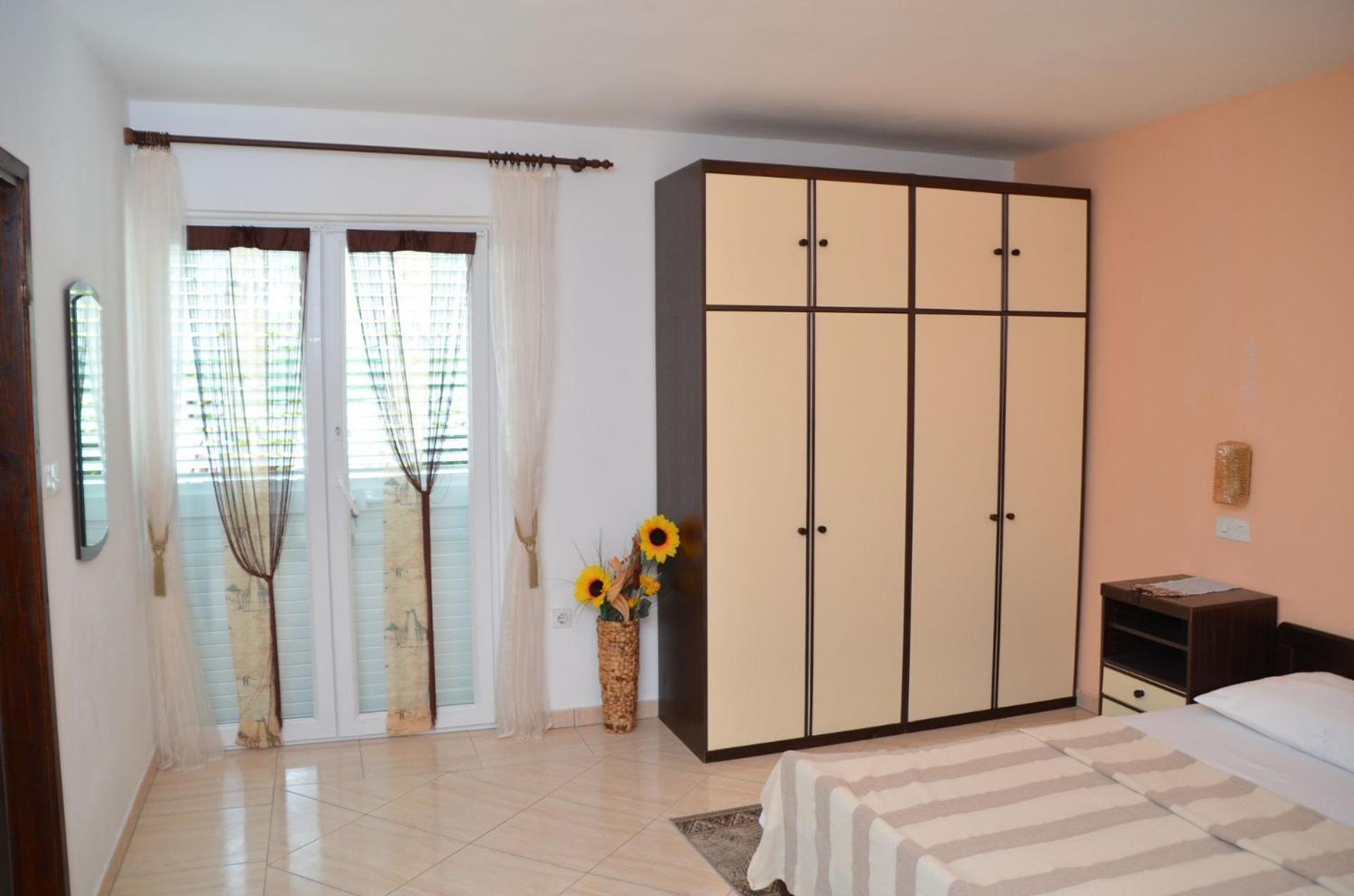Apartments Ruza Supetarska Draga Ngoại thất bức ảnh